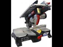 حرفي نجارة الألمنيوم